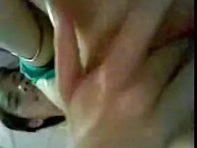 Pepino filme de pornô mulher nua verde comprido na bunda