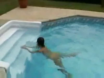 Gata russa se diverte garota com garota com filme de pornô de mulher pelada uma loira