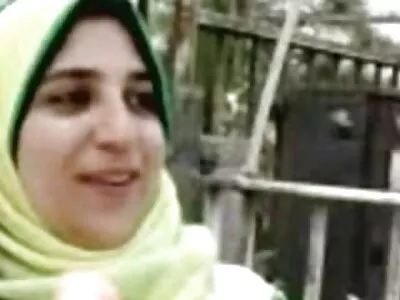 Linda garota faz sexo e fica vídeo de pornografia mulher pelada com esperma na boca