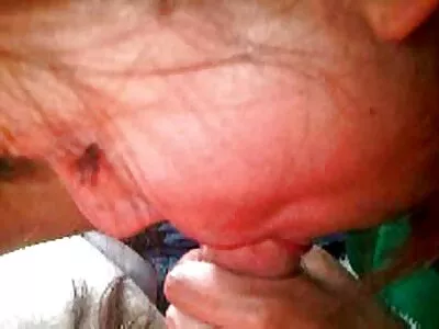 Deixando-a com tesão na vídeo pornô mulher nua praia
