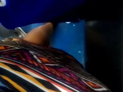 Sexo violento no banheiro e gozo vídeo pornô mulher nua facial