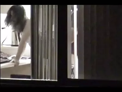 Foda-se minha namorada e goze na buceta peluda dela filme pornô só de mulher nua