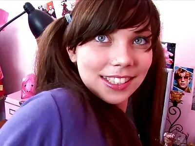 Loira mulher pelada vídeo pornô de olhos vendados e sexo incomum