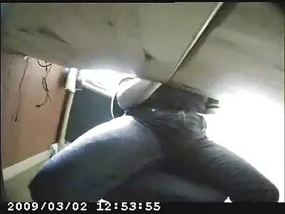 Fodeu rudemente uma jovem cadela e gozou na boca dela vídeo pornográfico mulher pelada