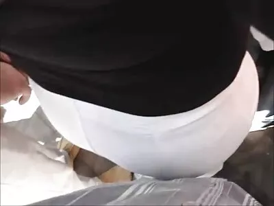 Babe se provocando vídeo de pornô com mulher pelada na banheira