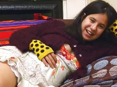 Loira sedutora tem um brinquedo para vídeo de pornô mulher pelada o corte