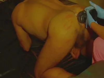 Sexo em vídeo pornô de mulher pelada gostosa pose interessante e sexo oral