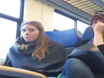 Casal com tesão filme de pornô mulher nua filmando seu festival de merda